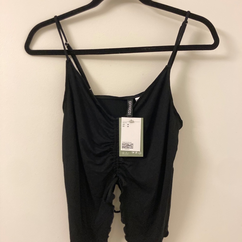 Drawstring Ruffle Tank Top - Picture 4 of 5